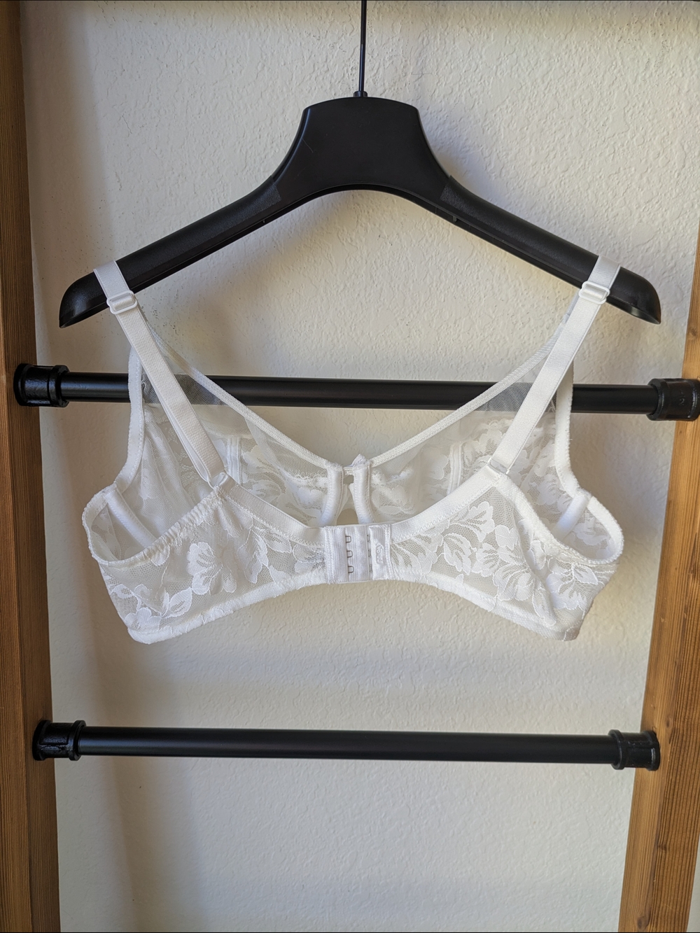 Mye Women's White Sheer Floral Underwire Bra - Size 85 B / USA 38 B - Picture 2 of 5